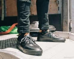 Black Tukskin™ Zipper D-Ring VLK Creeper Sneaker