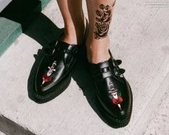 Black TUKskin™ Rose & Dagger Pointed Creeper -Urban Sole Shop A9470 LF 04