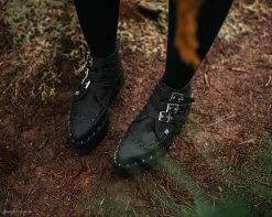 Black 3-Buckle Pointed Dino Lug Sole Boot -Urban Sole Shop A9559 LF 02