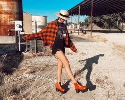 Rust TUKskin™ Nosebleed Boot -Urban Sole Shop A9934L lifestyle 24f704bd 554d 4f3d a08f 5dc62cc38797