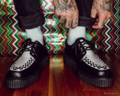 Black & White Anarchic Creeper 16 Black & White Anarchic Creeper -Urban Sole Shop T2274 LF 04 48c4bf6a 4e5a 474b 8e18 26cd05b478a0