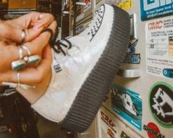 White Oil Slick Mondo Creeper -Urban Sole Shop V9952 productphoto 2 1bb43462 d98d 42ba b419 192a1c95f214